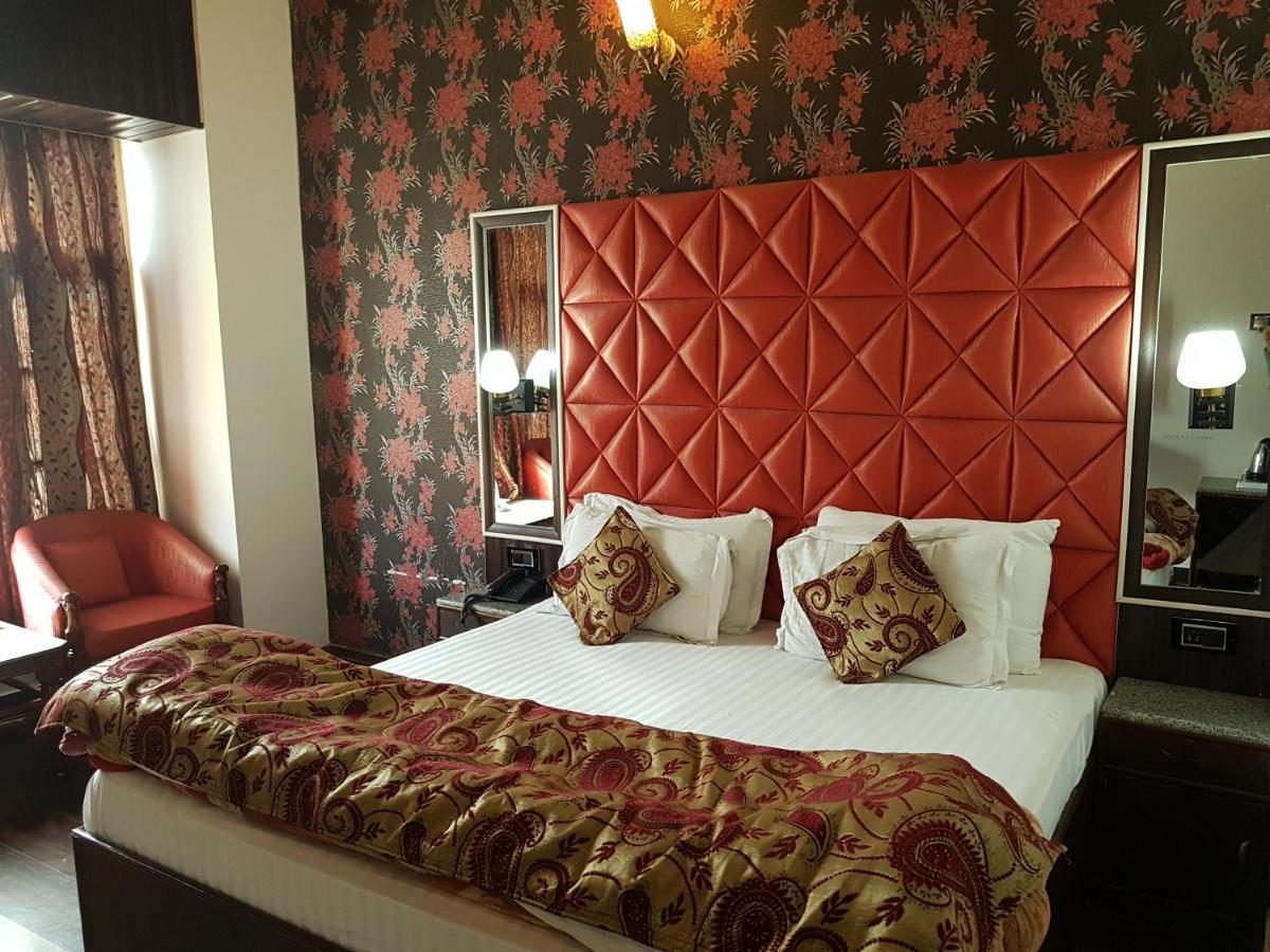 Sagrika Resort Dalhousie Bagian luar foto