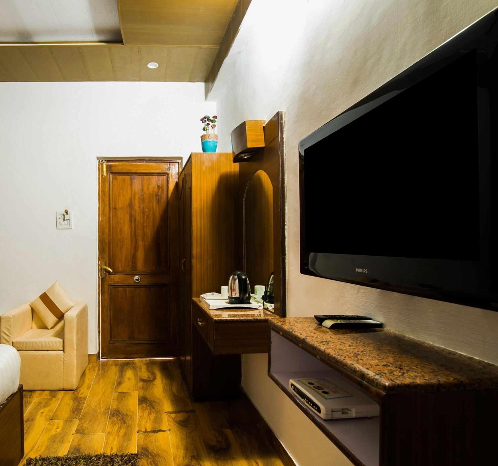 Sagrika Resort Dalhousie Bagian luar foto